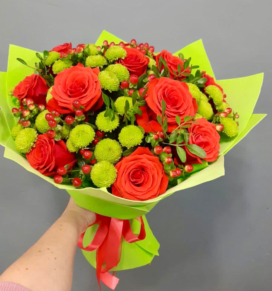 Букет цветов из: Хризантемы и Розы в Слободище