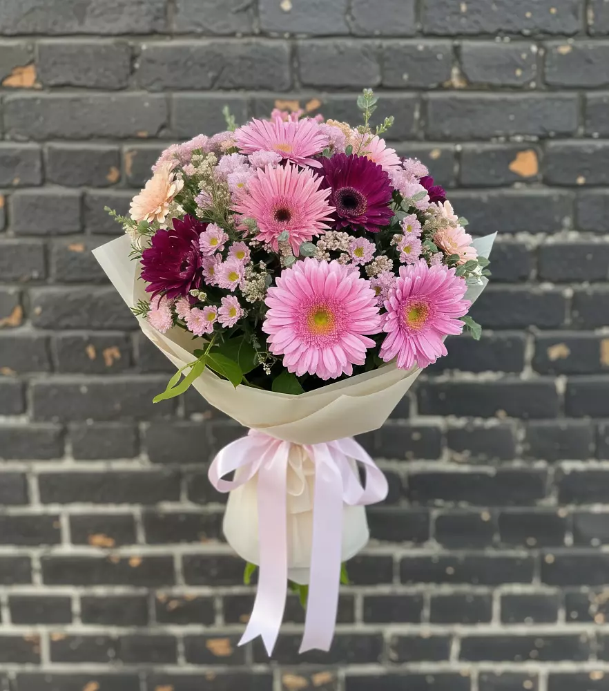 Букет цветов из: Герберы и Хризантемы в Слободище