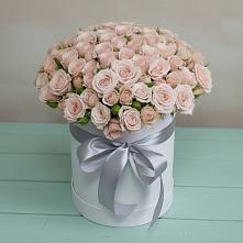 Цветочная композиция из Розы в шляпной коробке в Слободище