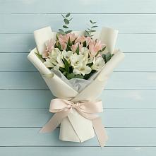 Букет цветов из:  Альстромерии в Слободище