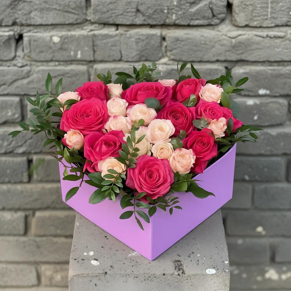 Цветочная композиция из Розы в коробке в Слободище