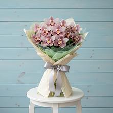 Букет цветов из:  Орхидеи и Розы #REPLACE_PRED# Слободище