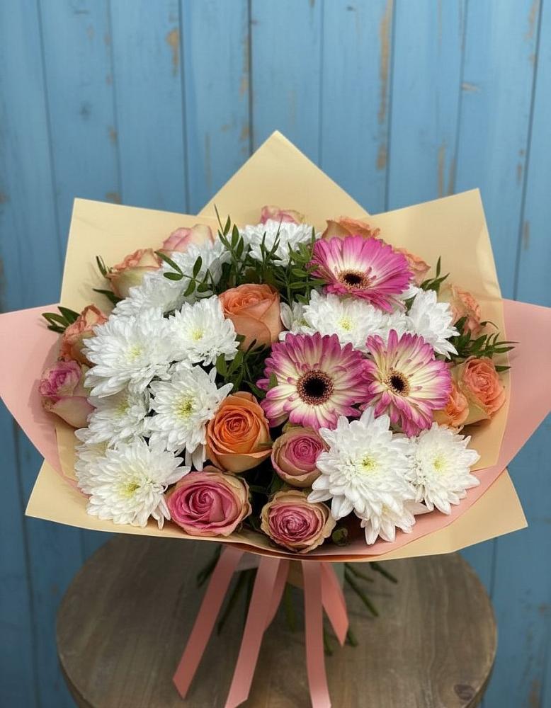 Букет цветов из: Розы, Герберы и Хризантемы в Слободище