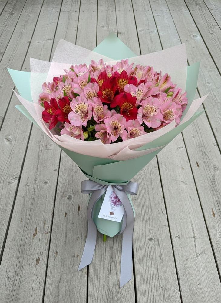 Букет цветов из: Альстромерии в Слободище