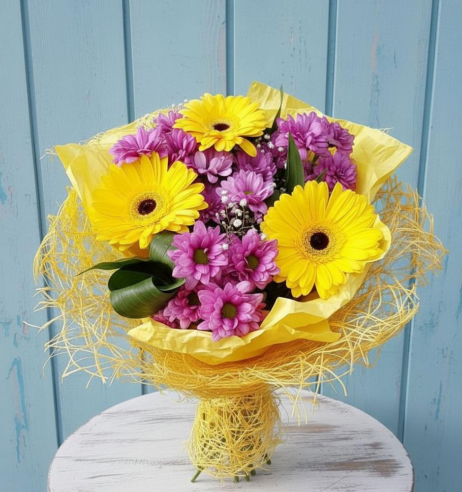 Букет цветов из: Хризантемы и Герберы в Слободище