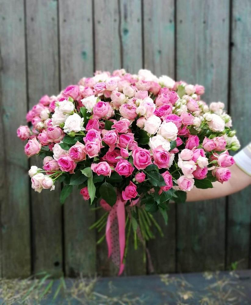 Букет Розовые кустовые розы Натали и Лав Лидия в Слободище