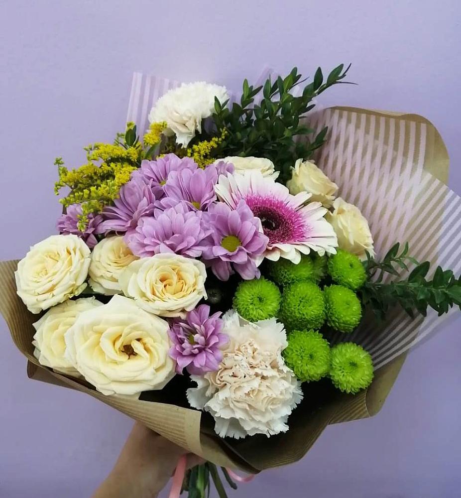 Букет цветов из: Хризантемы, Розы, Гвоздики и Герберы в Слободище