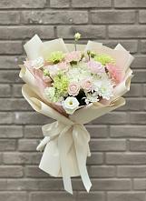 Букет цветов из:  Гвоздики, Розы, Лизиантусы и Хризантемы #REPLACE_PRED# Слободище