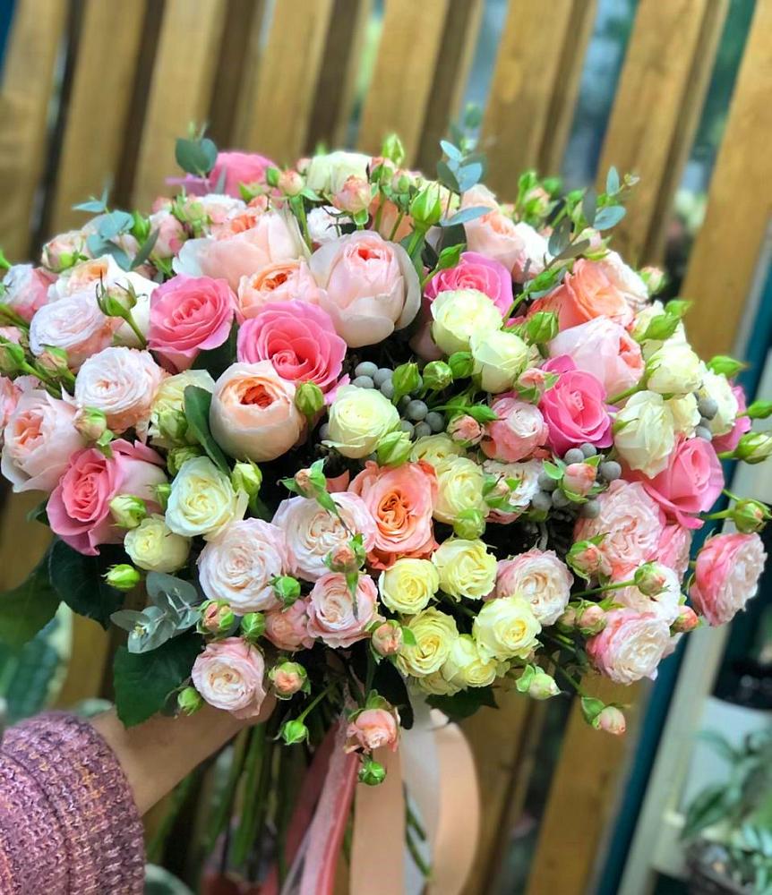 Букет цветов из: Розы в Слободище