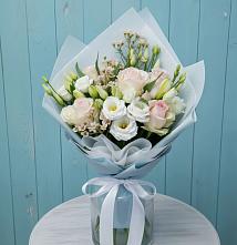 Букет цветов из:  Розы и Лизиантусы в Слободище