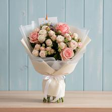 Букет цветов из:  Розы в Слободище