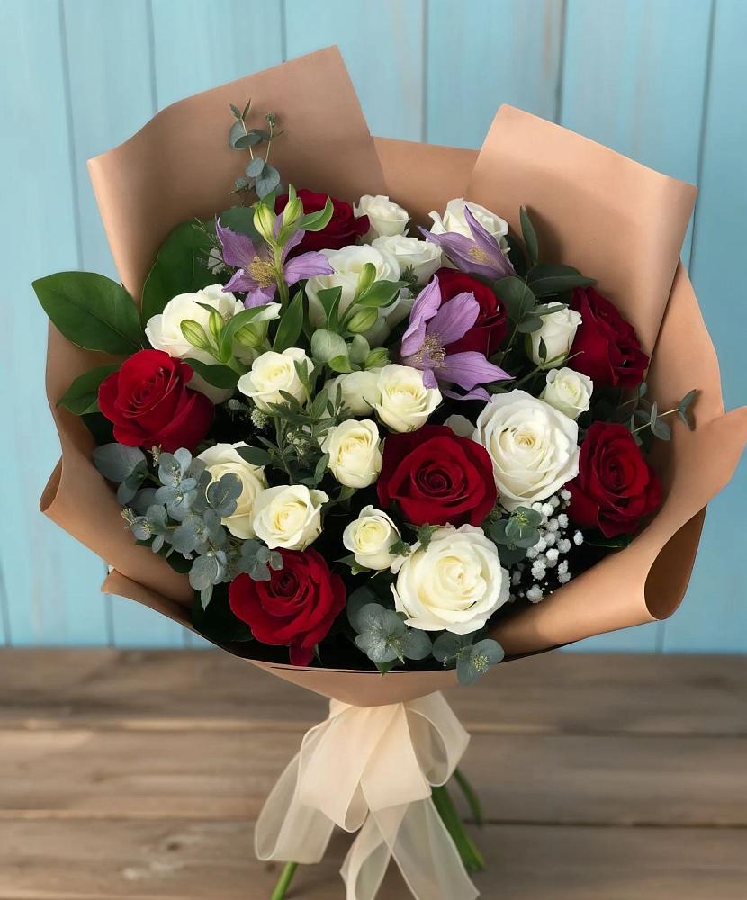 Букет цветов из: Розы и Альстромерии в Слободище