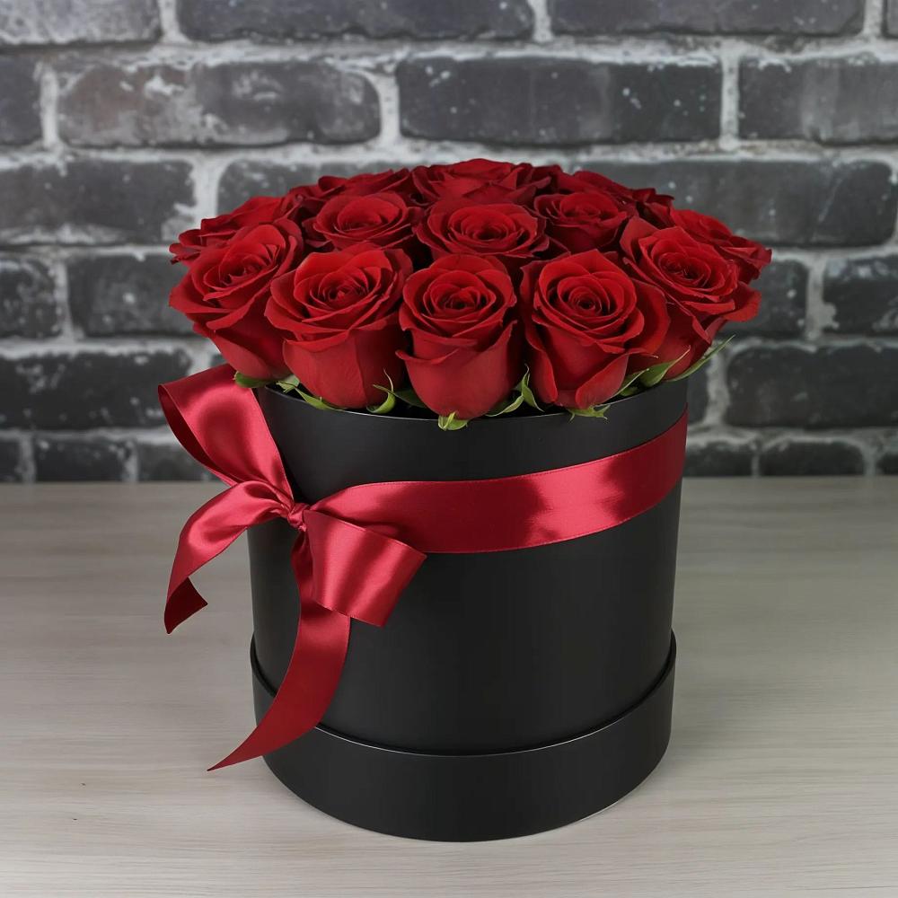 Цветочная композиция из Розы в шляпной коробке в Слободище