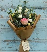 Букет цветов из:  Розы и Лизиантусы #REPLACE_PRED# Слободище